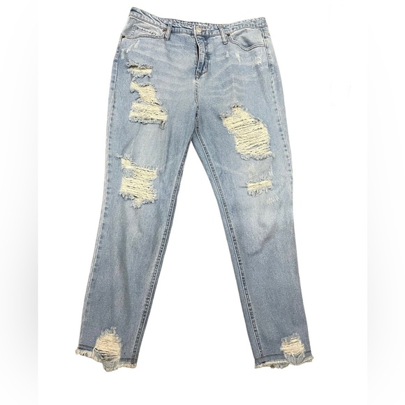 New‎ Wild Fable Distressed Jeans size 16 - Picture 1 of 3